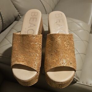 Bea Women's Tan Floral Clogs